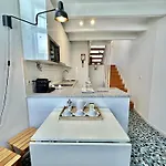 Charming 2-bedroom In