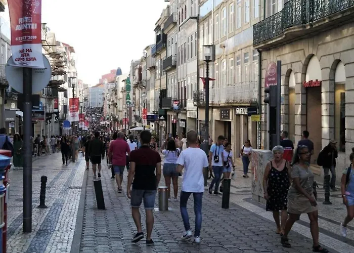 Charming 2-bedroom In شقة بورتو