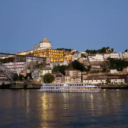 Charming 2-bedroom In 波尔图