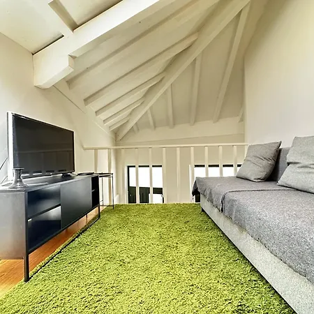 Charming 2-bedroom In Appartamento