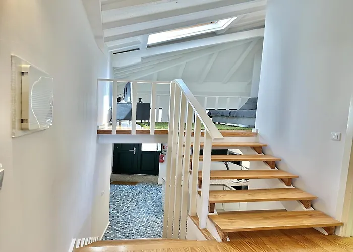 Charming 2-bedroom In *